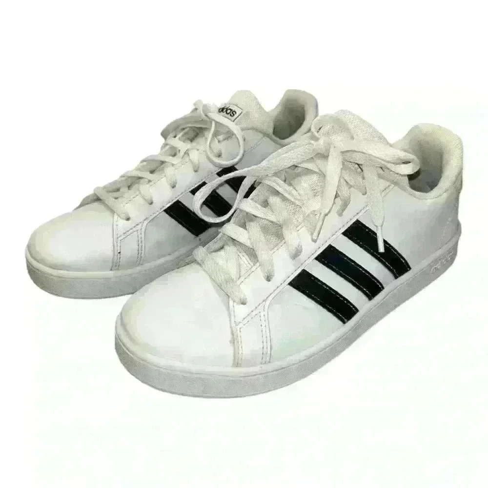 Adidas Grand Court Men Running, walking white shoes size 5 (Women’s size 6)